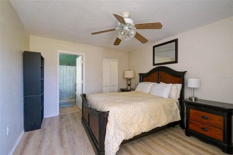 Condo in Bradenton, Florida, 2 bedrooms  № 1806656 - photo 21
