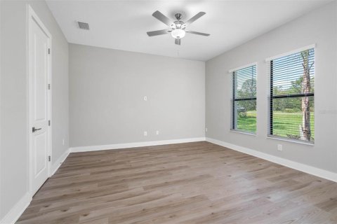 House in Hudson, Florida 3 bedrooms, 278.24 sq.m. № 2152263 - photo 7
