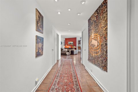 Condominio en venta en Miami, Florida, 2 dormitorios, 274.71 m2 № 2017633 - foto 6