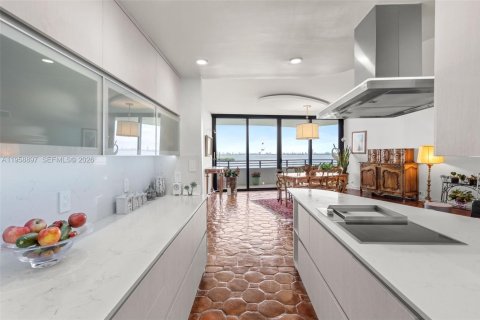 Condominio en venta en Miami, Florida, 2 dormitorios, 274.71 m2 № 2017633 - foto 26