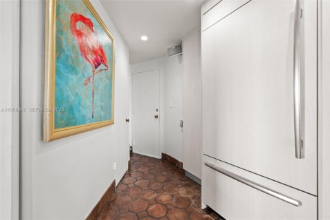 Condominio en venta en Miami, Florida, 2 dormitorios, 274.71 m2 № 2017633 - foto 22