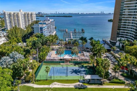 Condominio en venta en Miami, Florida, 2 dormitorios, 274.71 m2 № 2017633 - foto 4