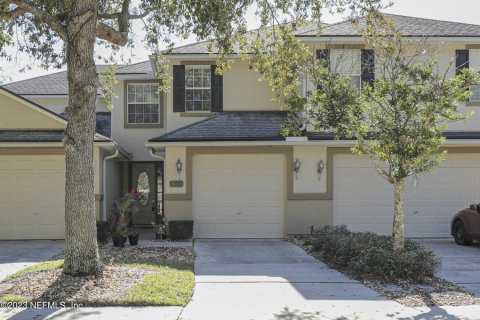 Casa en venta en Orange Park, Florida, 3 dormitorios, 147.44 m2 № 885621 - foto 1