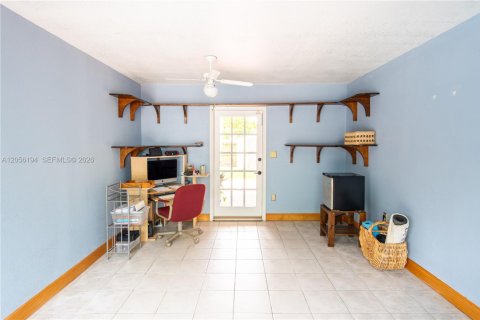 House in Cutler Bay, Florida 3 bedrooms, 143.72 sq.m. № 2191176 - photo 28