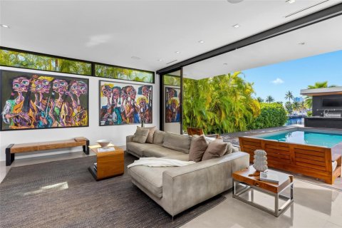 Casa en venta en North Miami Beach, Florida, 6 dormitorios, 490.34 m2 № 1487054 - foto 21