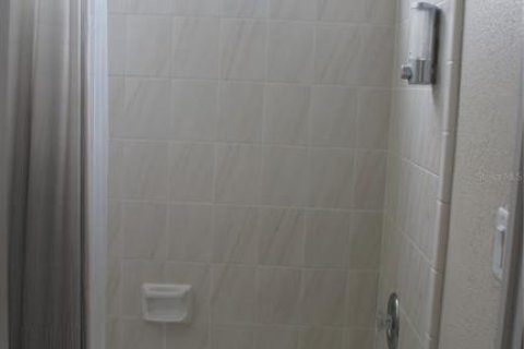 Casa en venta en Orlando, Florida, 4 dormitorios, 272.48 m2 № 1911321 - foto 29