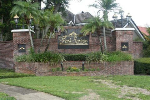 Casa en venta en Orlando, Florida, 4 dormitorios, 272.48 m2 № 1911321 - foto 2