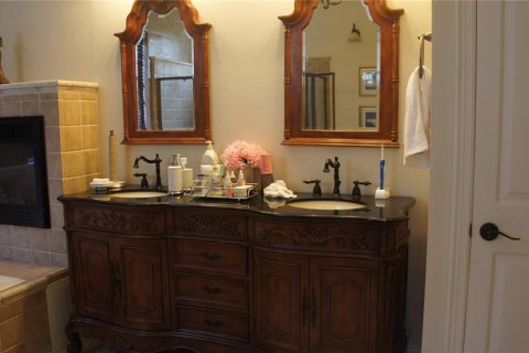 Casa en venta en Orlando, Florida, 4 dormitorios, 272.48 m2 № 1911321 - foto 21