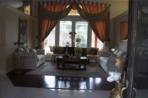 Casa en venta en Orlando, Florida, 4 dormitorios, 272.48 m2 № 1911321 - foto 7