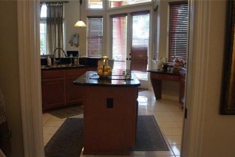 Casa en venta en Orlando, Florida, 4 dormitorios, 272.48 m2 № 1911321 - foto 13
