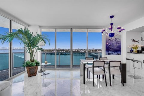 Condo in Miami, Florida, 2 bedrooms  № 1865721 - photo 6