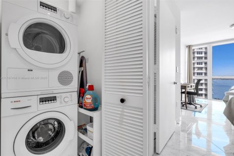 Condo in Miami, Florida, 2 bedrooms  № 1865721 - photo 26
