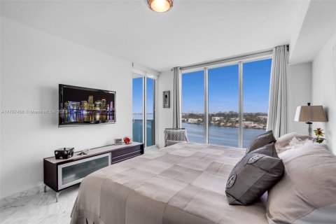 Condo in Miami, Florida, 2 bedrooms  № 1865721 - photo 19