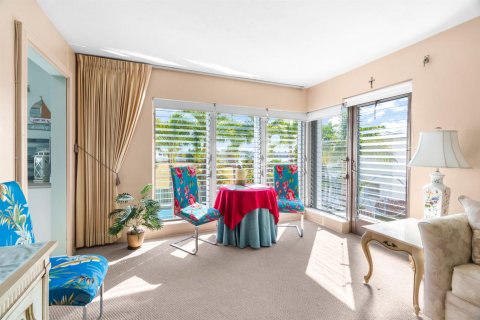 Condo in Fort Lauderdale, Florida, 1 bedroom № 2399950 - photo 4