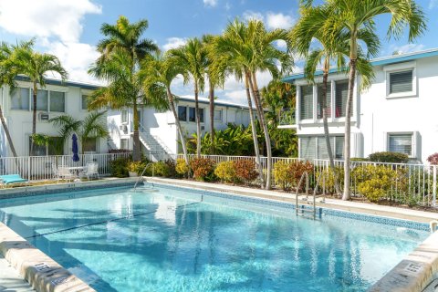 Condo in Fort Lauderdale, Florida, 1 bedroom № 2399950 - photo 14
