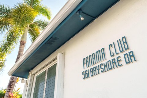 Condo in Fort Lauderdale, Florida, 1 bedroom № 2399950 - photo 21