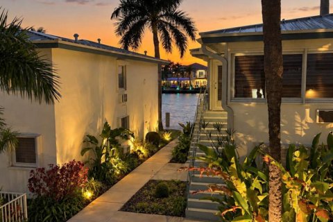 Condo in Fort Lauderdale, Florida, 1 bedroom  № 2399950