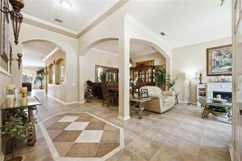 House in Wesley Chapel, Florida 4 bedrooms, 238.2 sq.m. № 2324218 - photo 4
