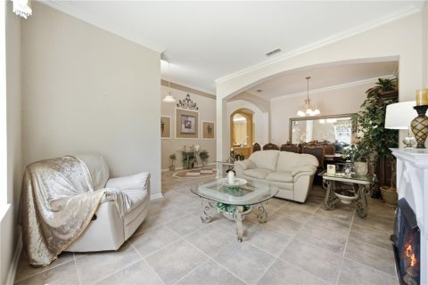 House in Wesley Chapel, Florida 4 bedrooms, 238.2 sq.m. № 2324218 - photo 7