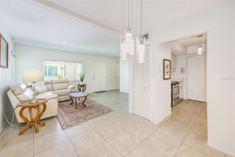 Condominio en venta en Clearwater, Florida, 2 dormitorios, 79.15 m2 № 1634800 - foto 13