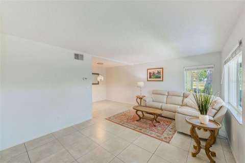 Copropriété à vendre à Clearwater, Floride: 2 chambres, 79.15 m2 № 1634800 - photo 10
