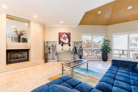 Casa en venta en Largo, Florida, 6 dormitorios, 1114.27 m2 № 2205661 - foto 14