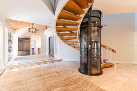 Casa en venta en Largo, Florida, 6 dormitorios, 1114.27 m2 № 2205661 - foto 13