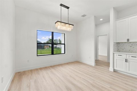 Villa ou maison à vendre à North Port, Floride: 3 chambres, 161.74 m2 № 2409849 - photo 15