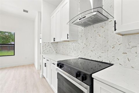 Villa ou maison à vendre à North Port, Floride: 3 chambres, 161.74 m2 № 2409849 - photo 25
