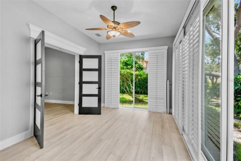 House in Sarasota, Florida 2 bedrooms, 161.19 sq.m. № 2298269 - photo 17