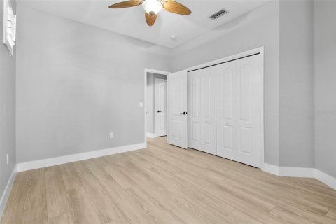 House in Sarasota, Florida 2 bedrooms, 161.19 sq.m. № 2298269 - photo 19