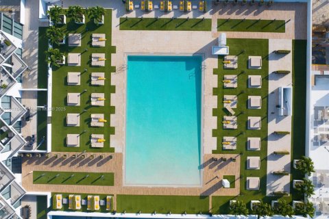 Condo in Doral, Florida, 2 bedrooms  № 1973171 - photo 28