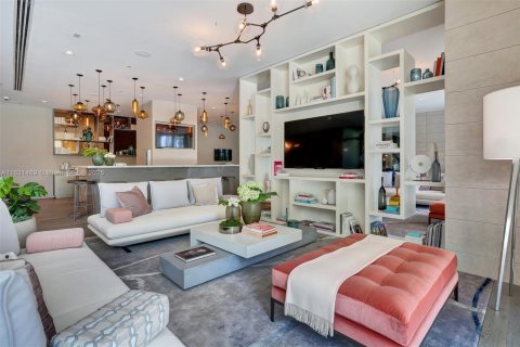 Condominio en venta en Miami, Florida, 2 dormitorios, 106.19 m2 № 1807909 - foto 18