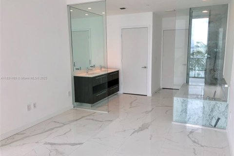Condominio en venta en Miami, Florida, 2 dormitorios, 106.19 m2 № 1807909 - foto 7
