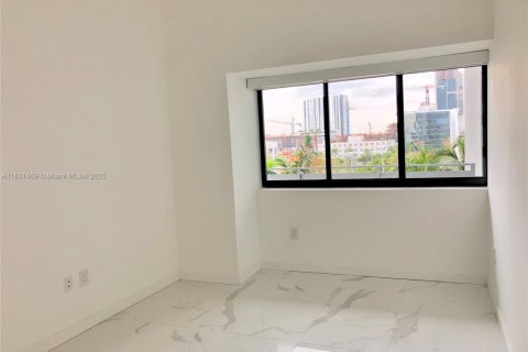 Condominio en venta en Miami, Florida, 2 dormitorios, 106.19 m2 № 1807909 - foto 10