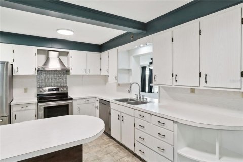 Villa ou maison à vendre à Eustis, Floride: 3 chambres, 177.63 m2 № 2314830 - photo 7