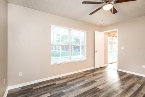 Casa en venta en Orlando, Florida, 3 dormitorios, 128.11 m2 № 1680662 - foto 11