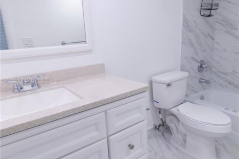 Copropriété à louer à Miami, Floride: 2 chambres, 84.17 m2 № 1966202 - photo 11