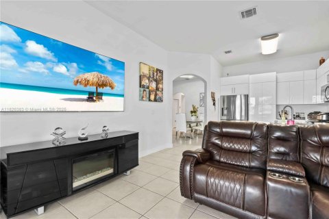 House in Homestead, Florida 3 bedrooms, 160.54 sq.m. № 1798896 - photo 20
