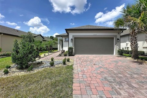 House in Poinciana, Florida 2 bedrooms, 154.03 sq.m. № 2312676
