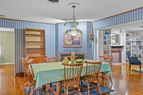 House in Winter Park, Florida 3 bedrooms, 306.3 sq.m. № 1909510 - photo 19