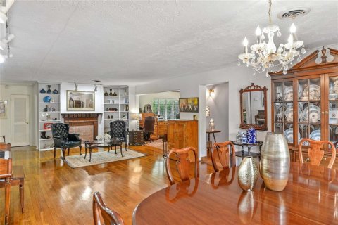House in Winter Park, Florida 3 bedrooms, 306.3 sq.m. № 1909510 - photo 10