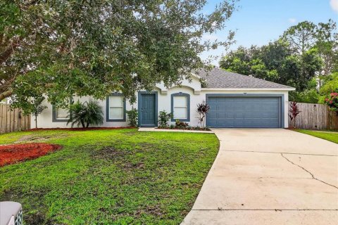 House in Palm Bay, Florida 3 bedrooms, 153.1 sq.m. № 1879327 - photo 7