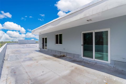Condominio en venta en Naranja, Florida, 4 dormitorios № 1980570 - foto 12