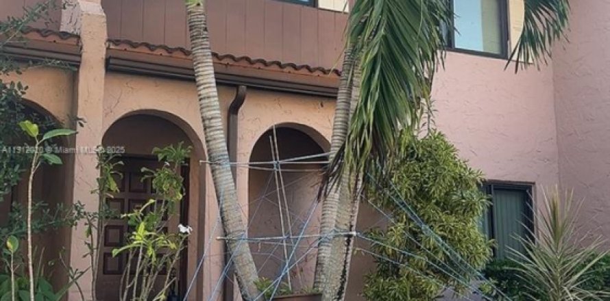 Touwnhouse à Davie, Floride 3 chambres, 147.71 m2 № 1966809