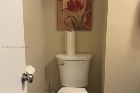 Touwnhouse à vendre à Davie, Floride: 3 chambres, 147.71 m2 № 1966809 - photo 8