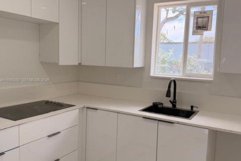 Villa ou maison à vendre à West Palm Beach, Floride: 3 chambres, 99.78 m2 № 2051437 - photo 3