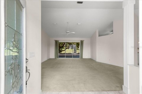 Casa en venta en Ocala, Florida, 3 dormitorios, 162.86 m2 № 2368976 - foto 2