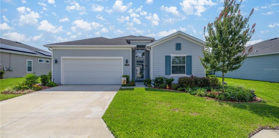 House in Ocala, Florida 3 bedrooms, 189.43 sq.m. № 1842264