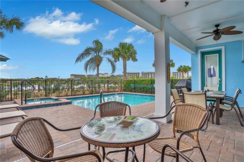 Casa en venta en Kissimmee, Florida, 8 dormitorios, 402.73 m2 № 1561756 - foto 4